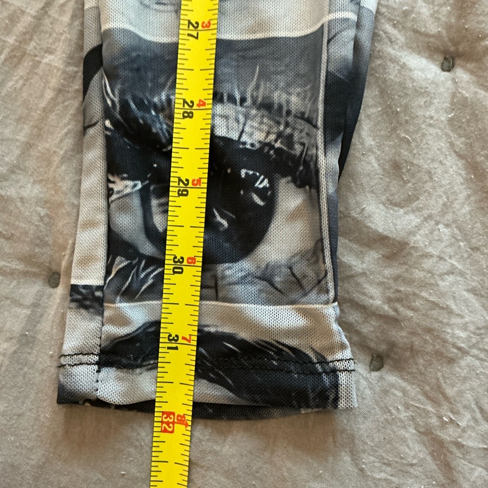 NWT - Fashion Nova Unique Black & White Light weight Sheer Body Suit Size S. - Picture 10 of 12